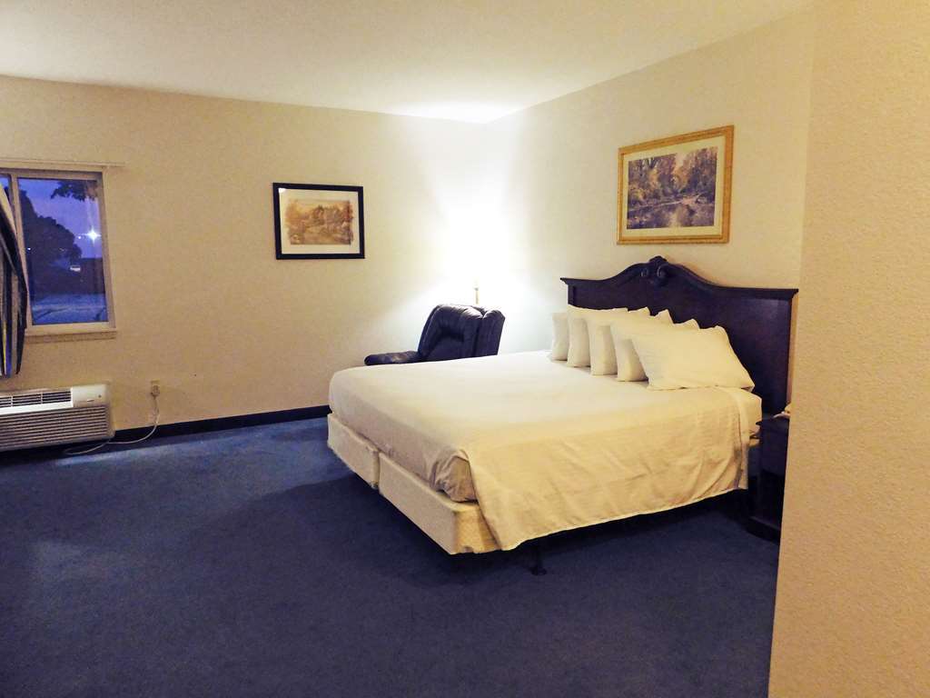 Americas Best Value Inn-Fredonia Habitación foto